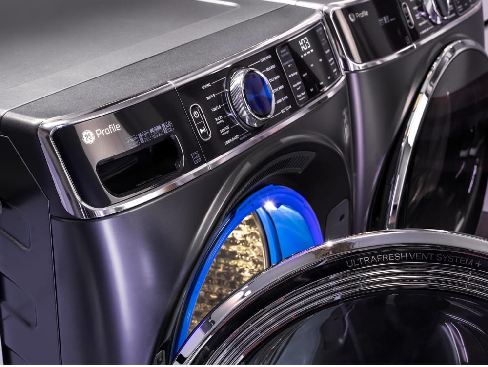 GE GEWADRGWS9501 Side-by-Side Washer & Dryer Set with Front Load