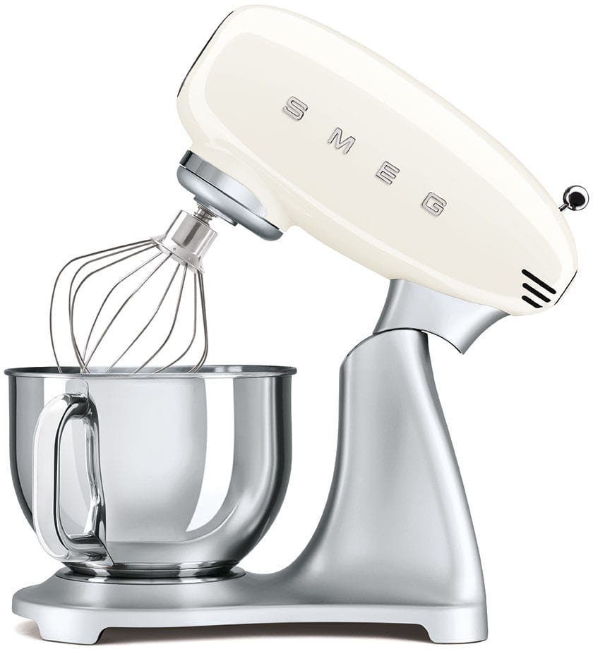 Smeg SMF02CRUS 16 Inch Stand Mixer with Movement, AntiSlip