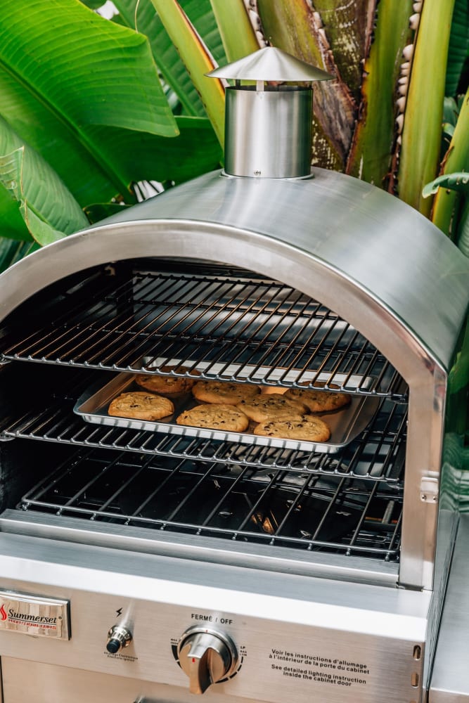 Summerset SSOVFSLP Freestanding Gas Outdoor Oven with 16,000 BTU, 1143
