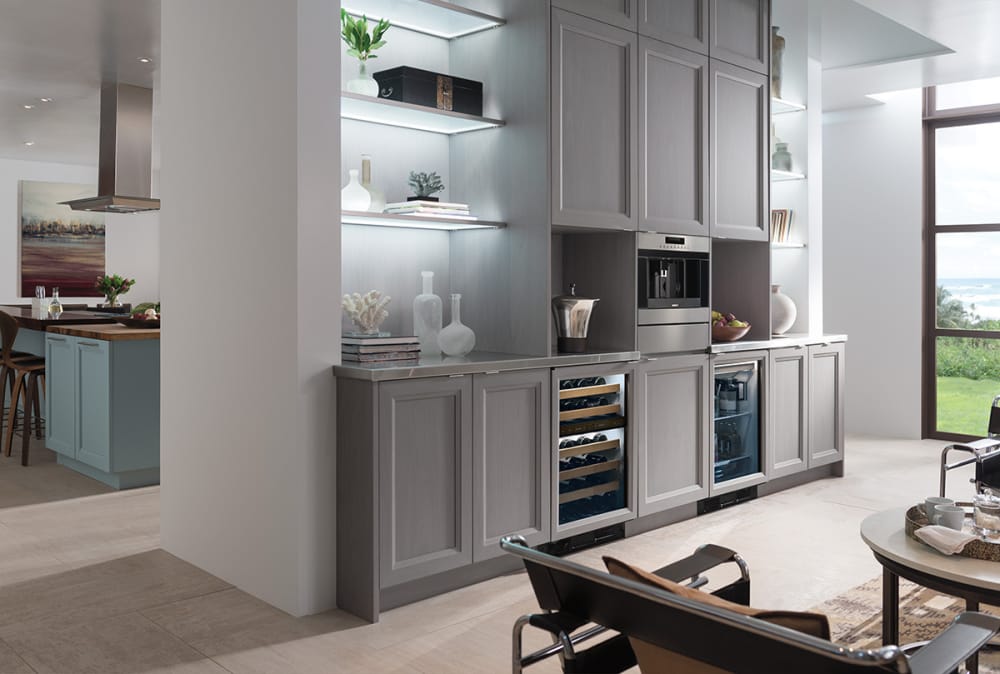 Sub-Zero Kitchen Appliances 24 Undercounter Wine Storage UW24STHRH -  Cricket's Home Furnishings