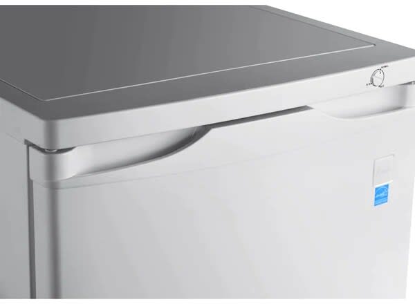 Avanti VFM58B0W 22 Inch Freestanding Upright Freezer with 5.8 cu