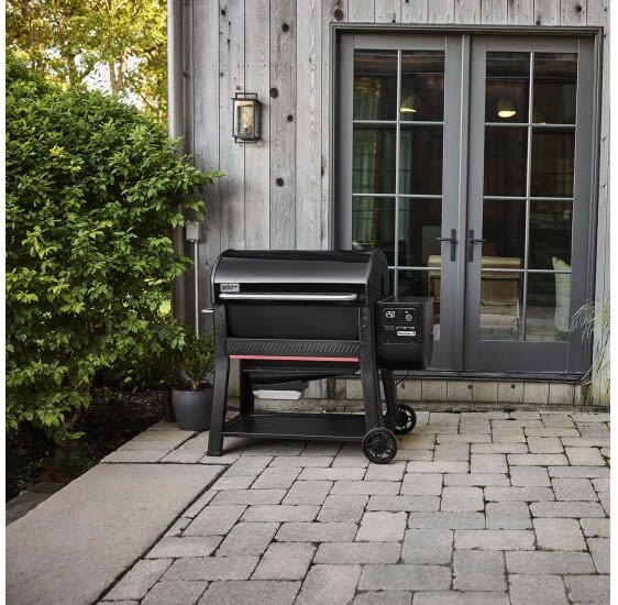 Weber 1500121 Searwood™ XL 600 Pellet Grill with 972 Sq. In