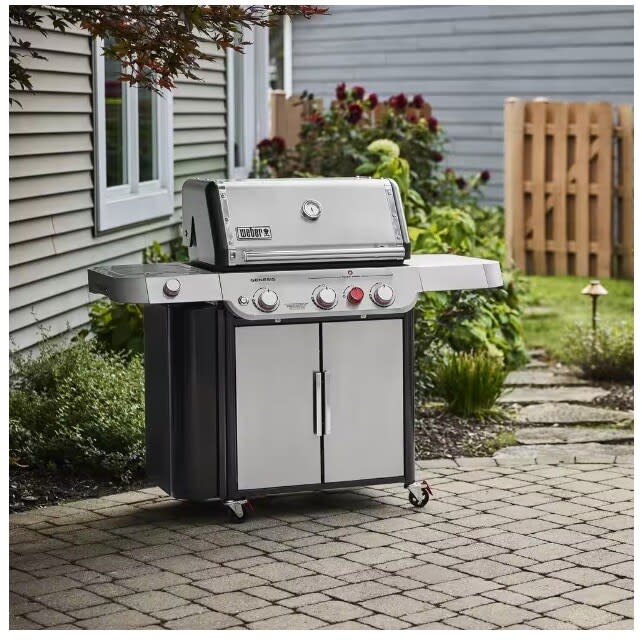 Weber 1500537 Genesis S-335 Propane Gas Grill with Grill Locker 