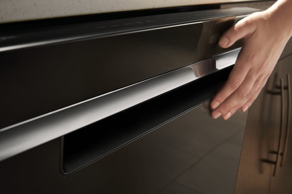 Whirlpool WDTA50SAHV 24 Inch Fully Integrated BuiltIn Dishwasher with 15 Place Setting Capacity