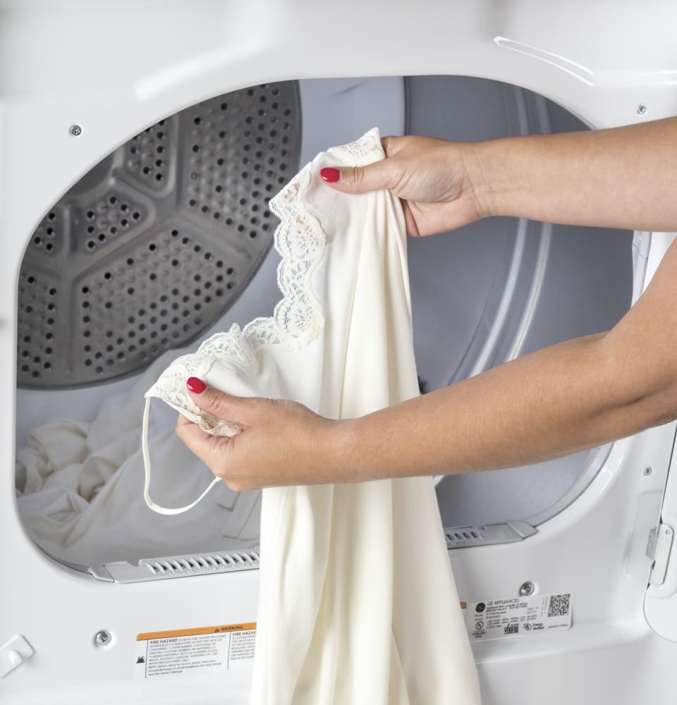 GE GTX42GASJWW 27 Inch Gas Dryer with 6.2 Cu.ft Capacity, 120-Ft