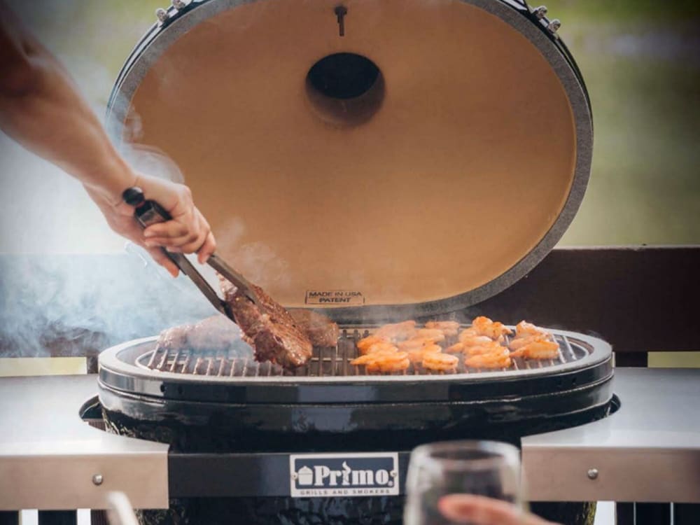 Primo PGCXXLH 30 Inch Ceramic Kamado Charcoal Grill with 500 sq