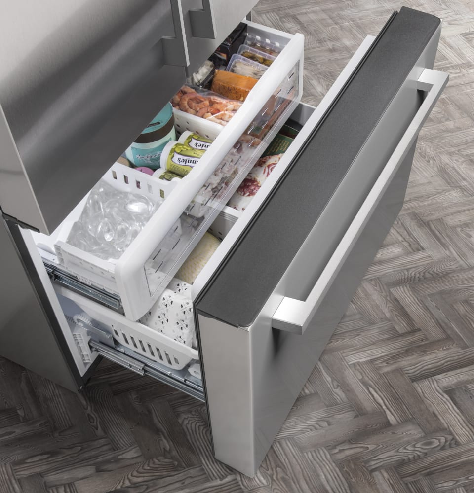 Monogram ZWE23ESNSS 36 Inch Freestanding CounterDepth French Door