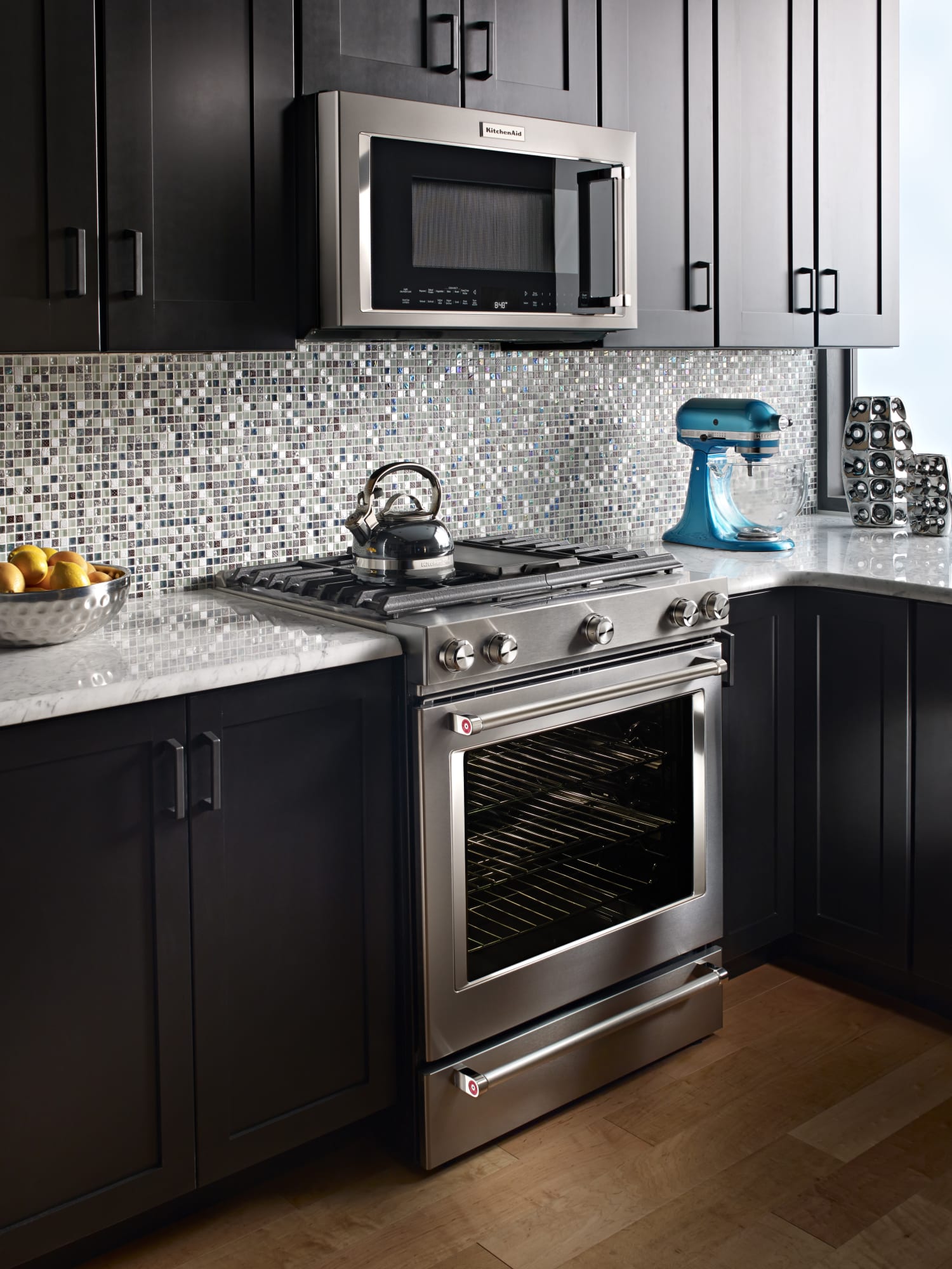 KitchenAid KSGB900ESS 30 Inch SlideIn Gas Range with 5 Sealed Burners