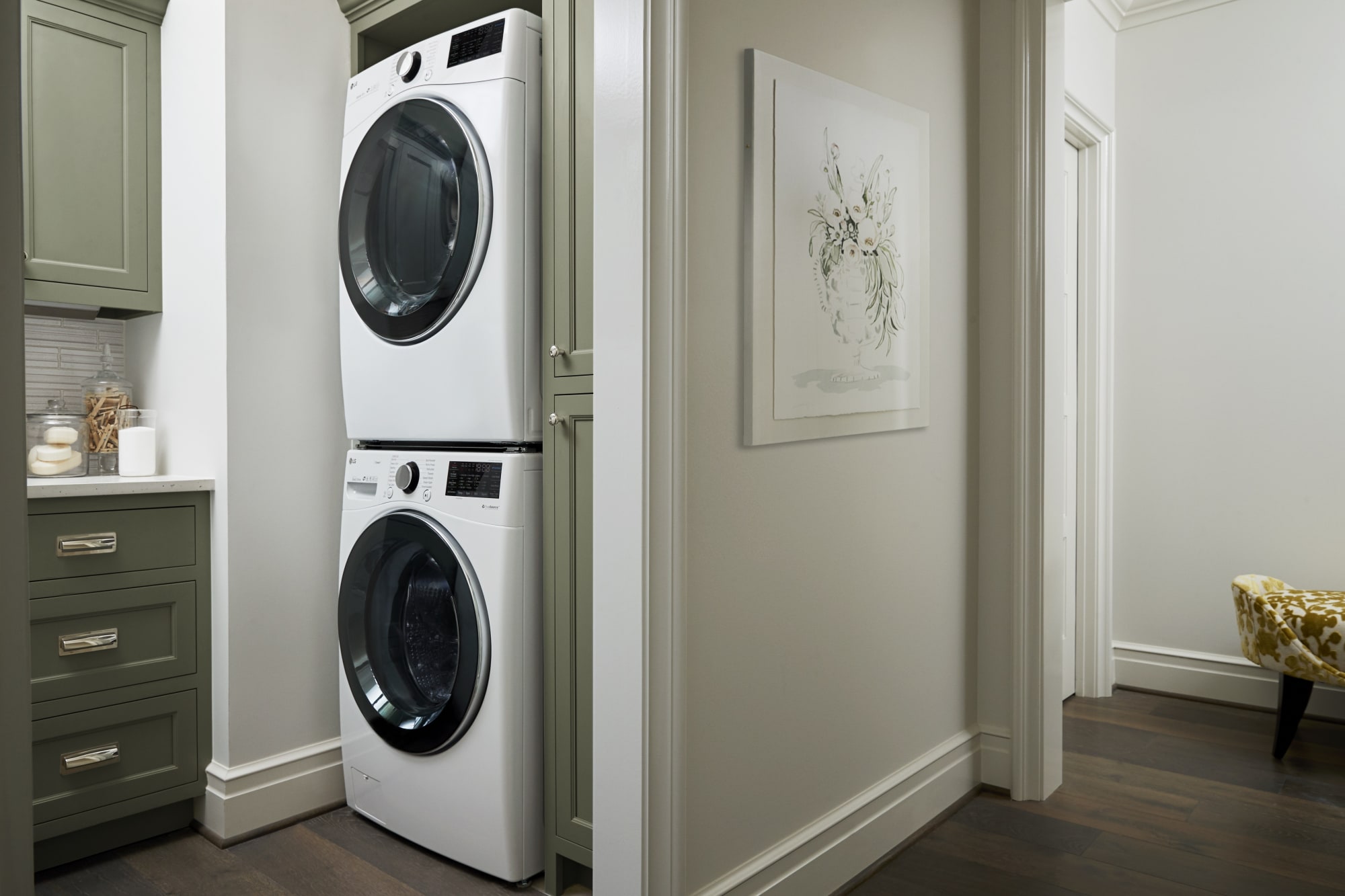 LG WM3900HWA 27 Inch Front Load Washer with 4.5 cu. ft. Capacity