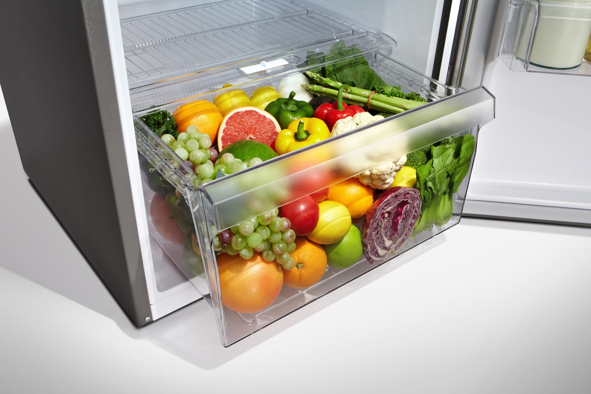 LG LTNC11121V 24 Inch Top-Freezer Refrigerator with Pocket Handles ...
