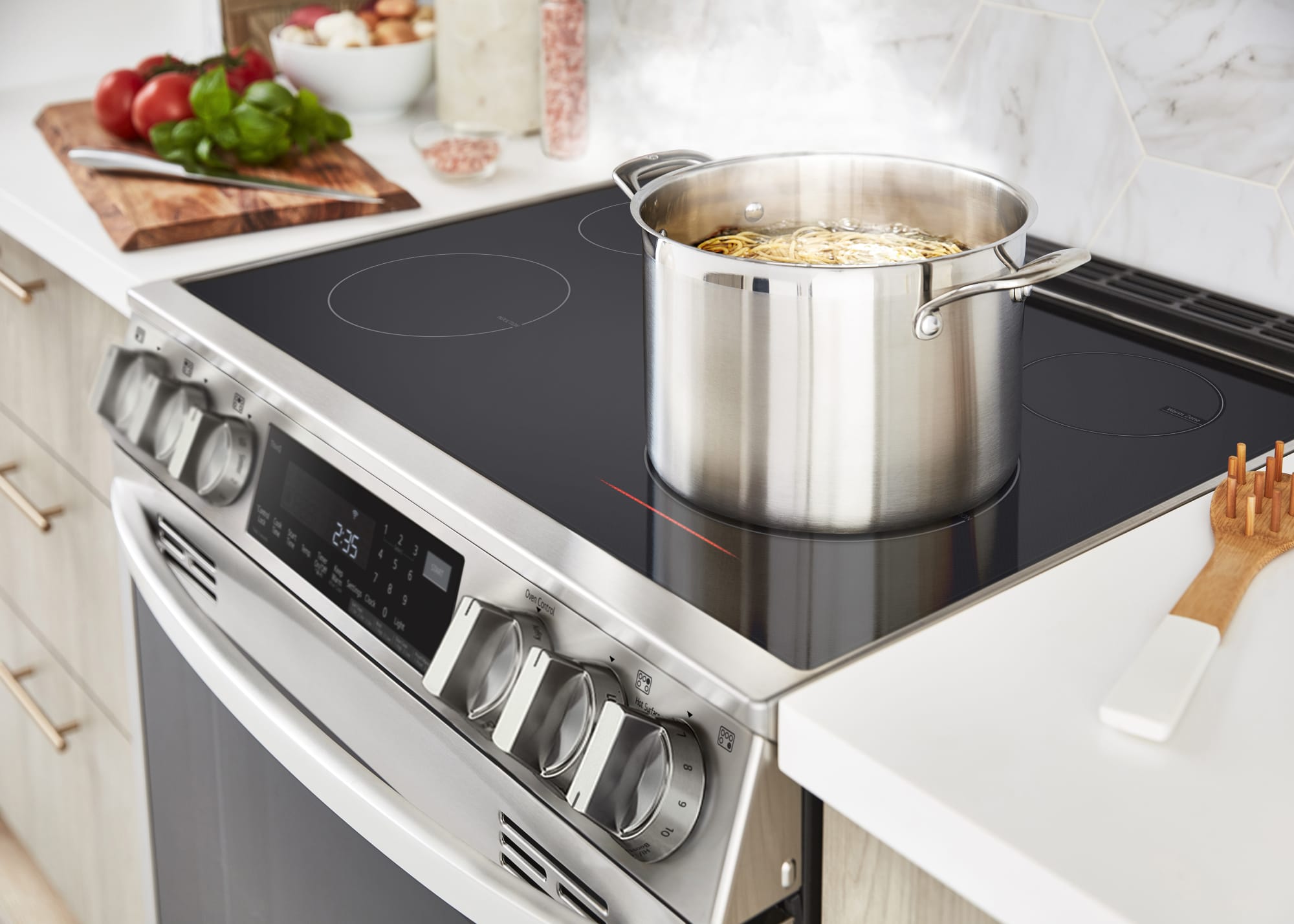 LG LSIL6336F 30 Inch Slidein Induction Smart Range with 5 Radiant