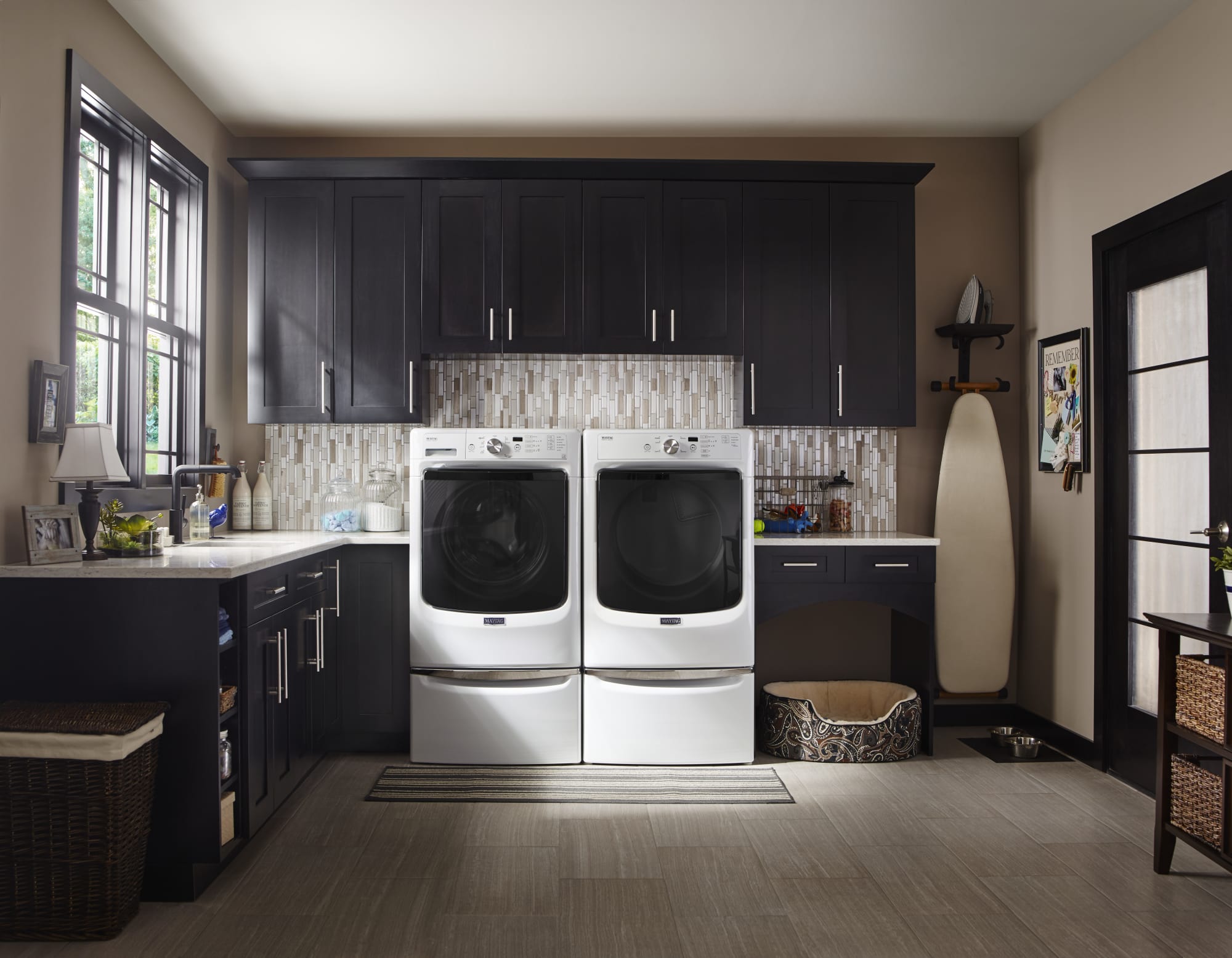 Maytag MHW3505FW 27 Inch 4.3 cu. ft. Front Load Washer with Steam