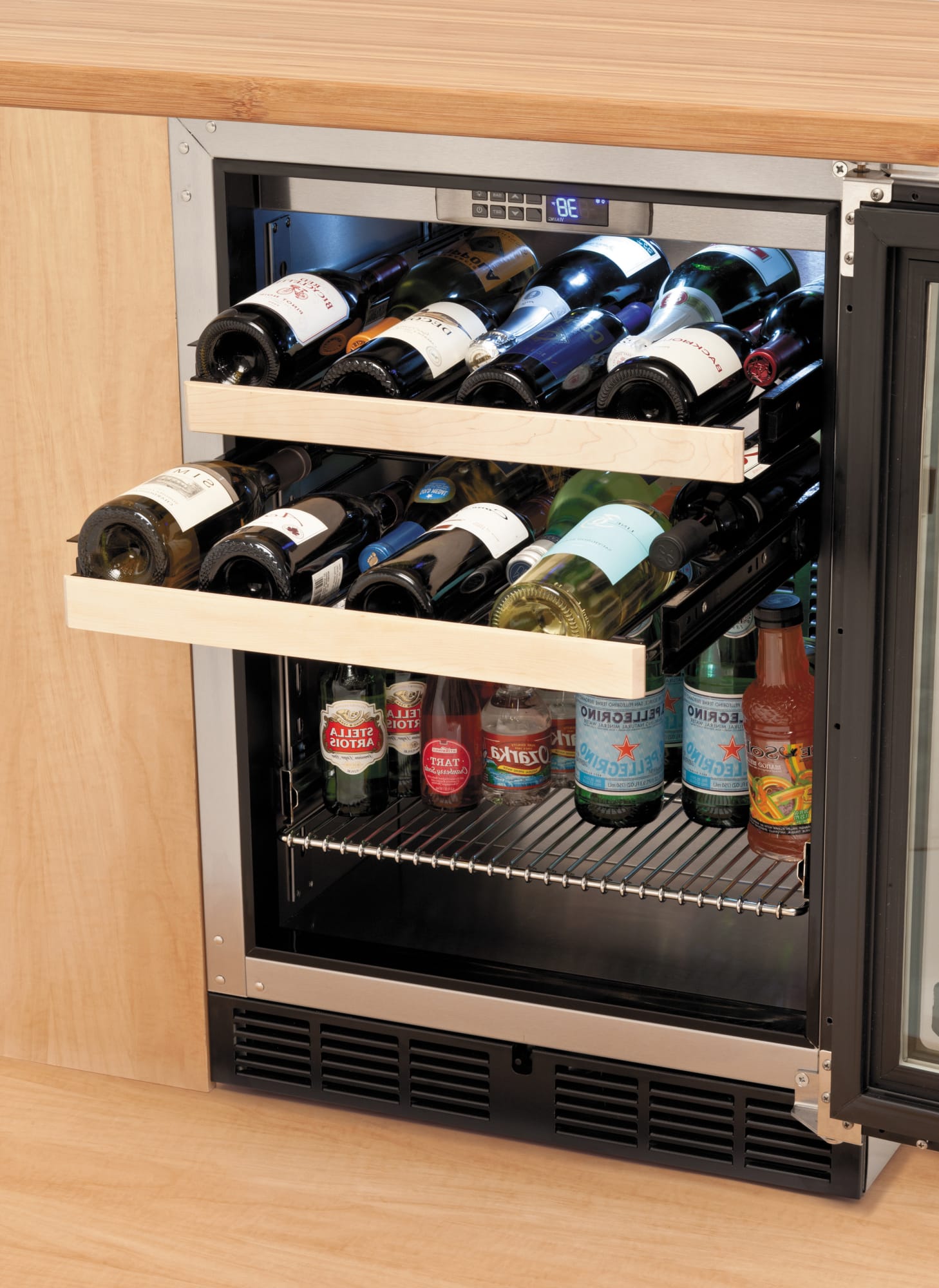 Viking VBCI5240GLSS 24 Inch Undercounter Beverage Center with 5.3 cu