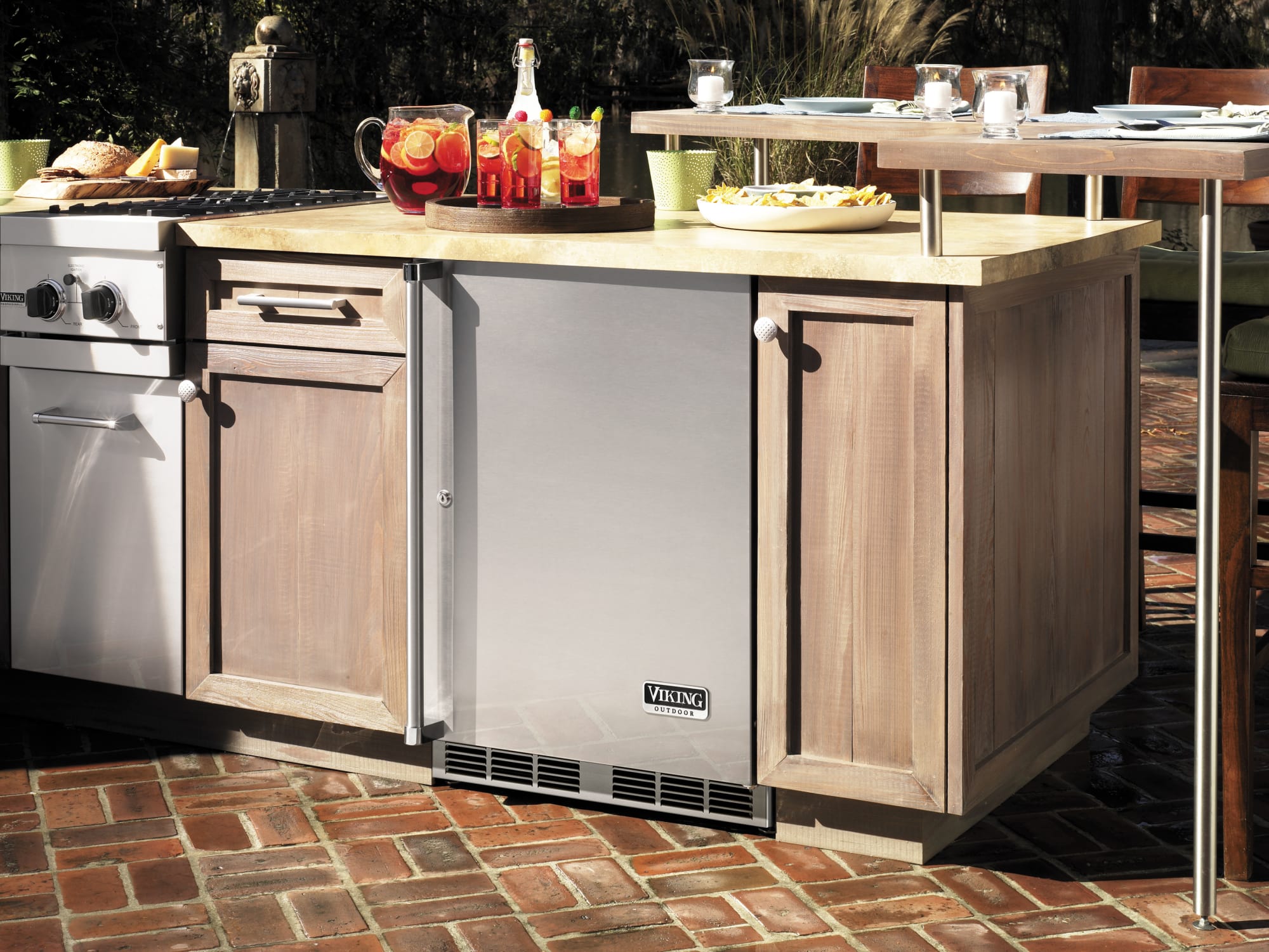Viking VRCO5240DRSS 24 Inch Undercounter Outdoor Refrigerator with 5.3 cu. ft. Capacity, 2 Full