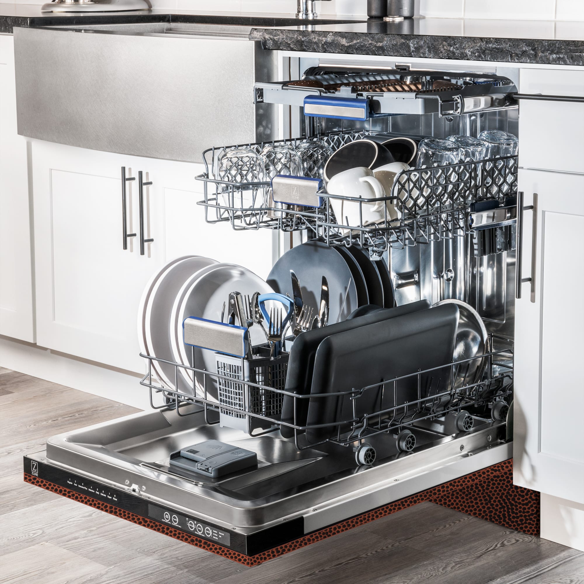 ZLINE DWVHH24 24 Inch Fully Integrated Dishwasher with 15 Place