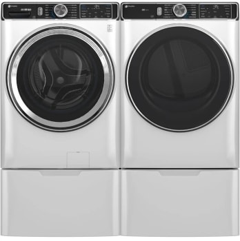 GE GEWADRGSVWW8702 - Side-by-Side on Pedestals Washer & Dryer Set with Front Load Washer and Gas Dryer in White