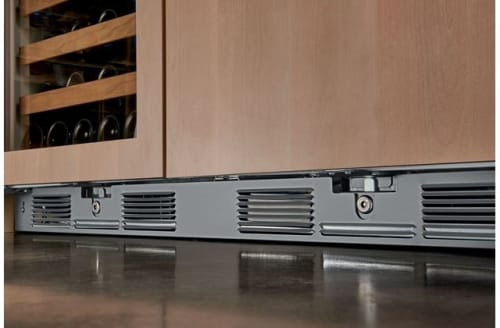 Sub-Zero 7030800 - Undercounter Silver Dual Kickplate
