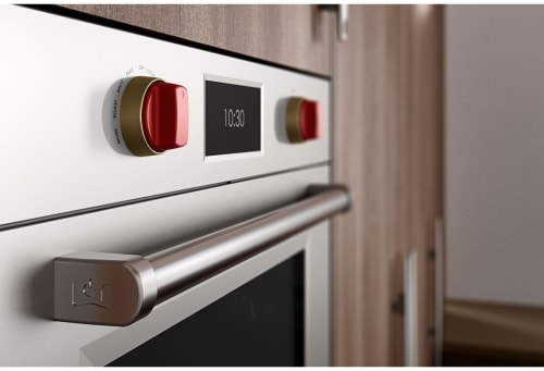 Wolf 9061699 - 30" M Series Professional Built-In Oven Brushed Brass Bezel Kit