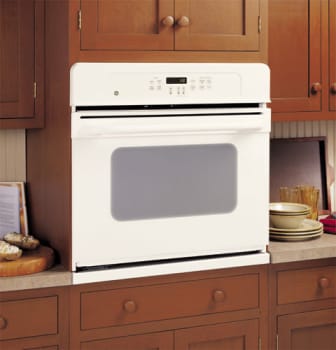 Large capacity wall oven top
