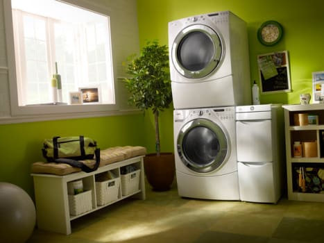 Whirlpool WFW9470WW 27 Inch Front-Load Washer with 3.9 cu. ft. Capacity