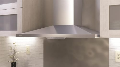 Zephyr ZANE30AS Wall Mount Chimney Range Hood with 600 CFM