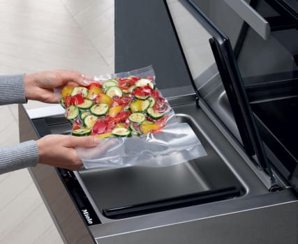 Miele EVS6114 24 Inch Vacuum Sealing Drawer with 8 Applications, 3 ...