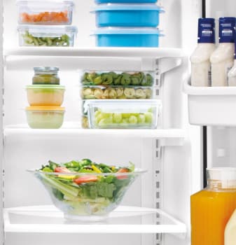 Frigidaire FFHS2622MS - SpillSafe Shelves