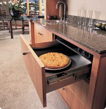 Integrated warming discount drawer