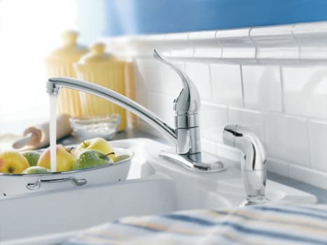 Moen 7430W Single Lever Cast Spout Kitchen Faucet with 9-1/8 Inch Reach