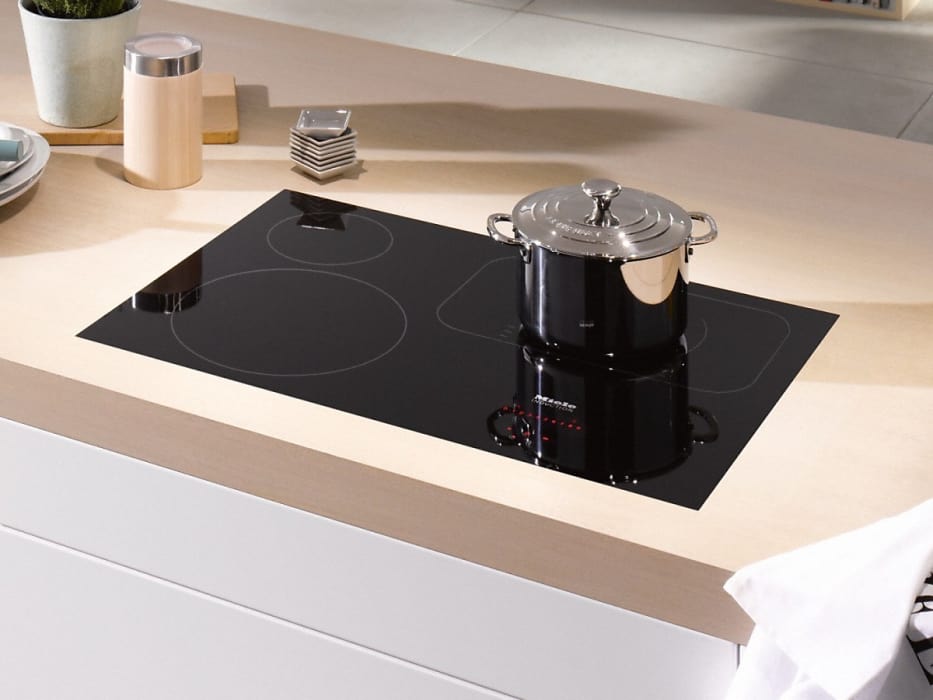 Miele KM6365 30 Inch Frameless Induction Cooktop with 4 Cooking Zones