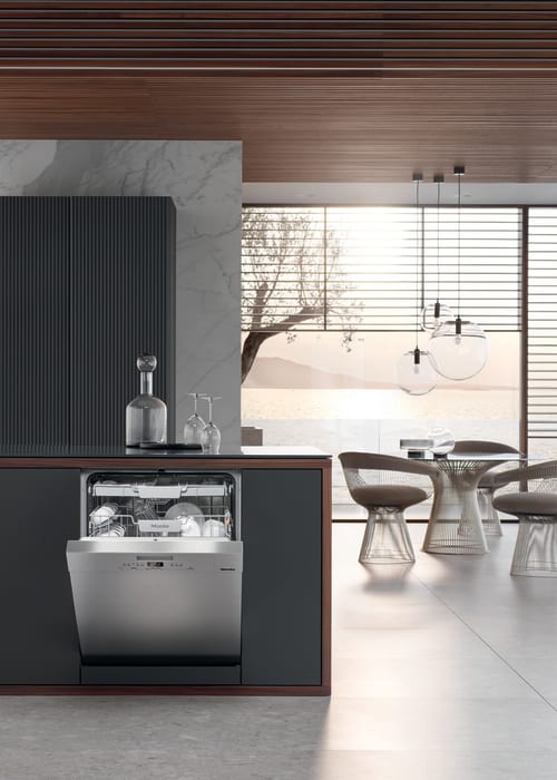 Miele G5006SCU 24 Inch Full Console Dishwasher with Original Cutlery