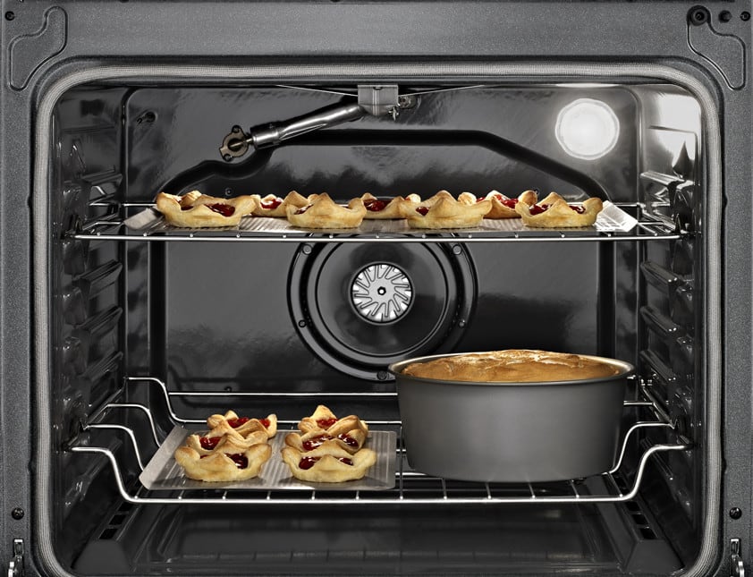 Whirlpool WFG540H0AS 30 Inch Freestanding Gas Range with 4 Sealed