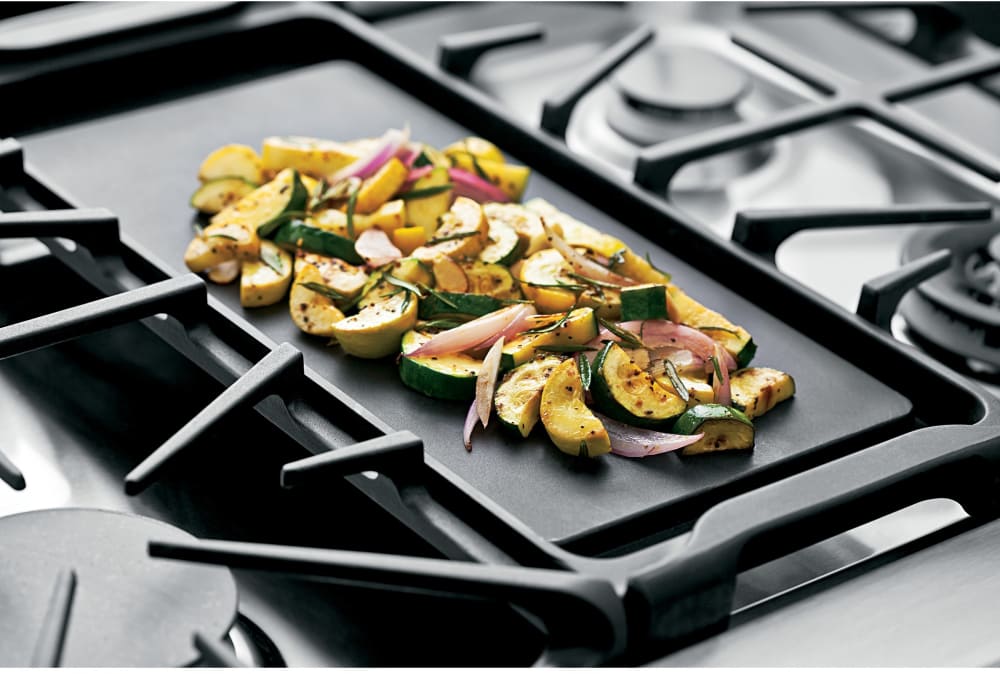 GE CGS990SETSS 30 Inch SlideIn Café™ Series Double Oven Gas Range with