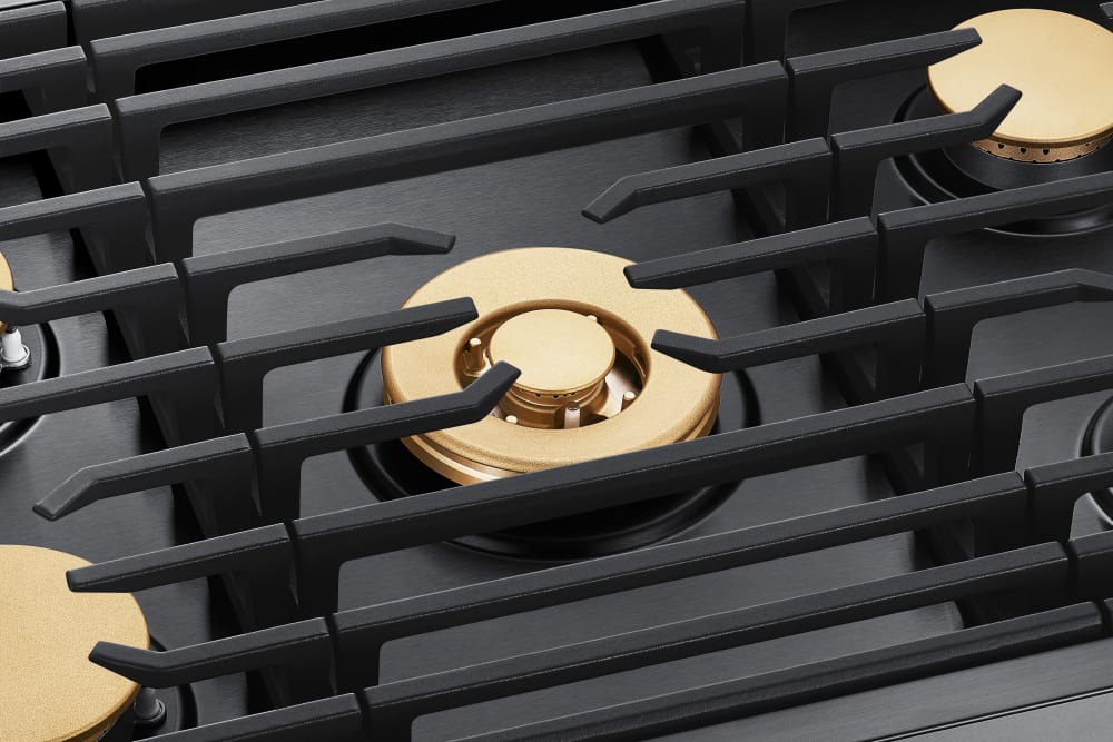 Dacor DTG36M955FM 36 Inch Smart Gas Cooktop with 5 Sealed Burners