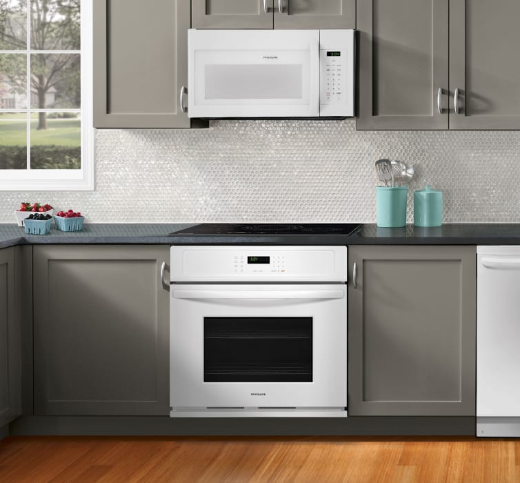 Frigidaire FFEW3026TS 30 Inch Electric Single Wall Oven with VariBroil