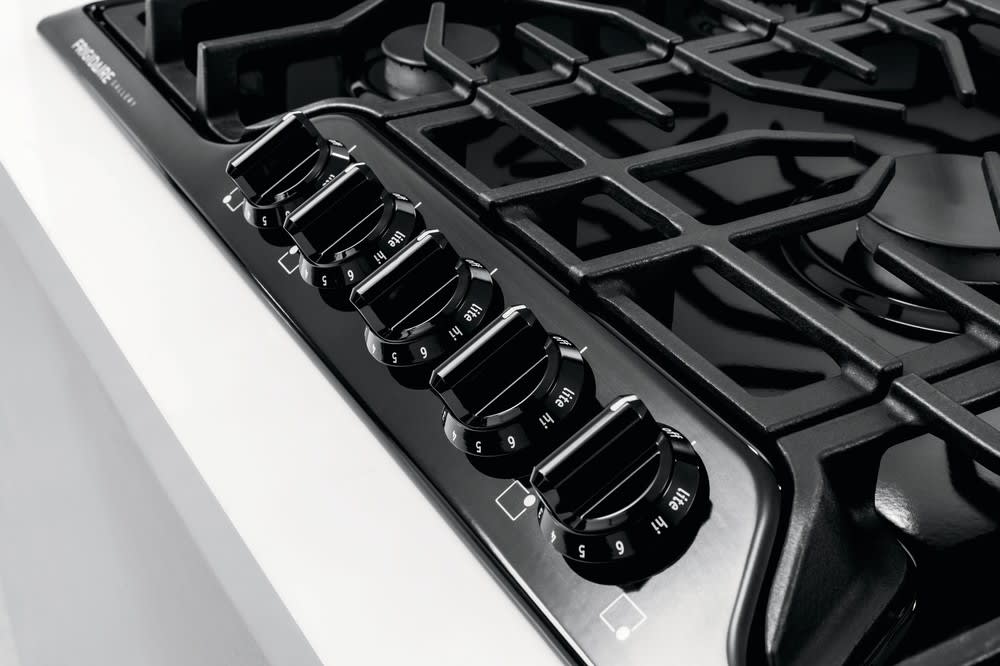 Frigidaire FGGC3645QB 36 Inch Gas Cooktop with 5 Sealed Burners