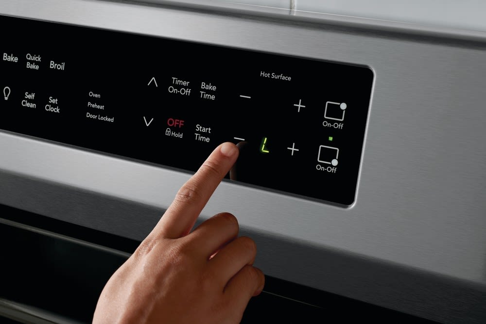 Frigidaire FGIF3036TF 30 Inch Freestanding Induction Range with Quick