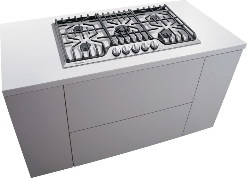 Frigidaire FPGC3677RS Gas Cooktop with 5 Sealed Burners, Continuous Cast Iron Grates, 18,200 BTU