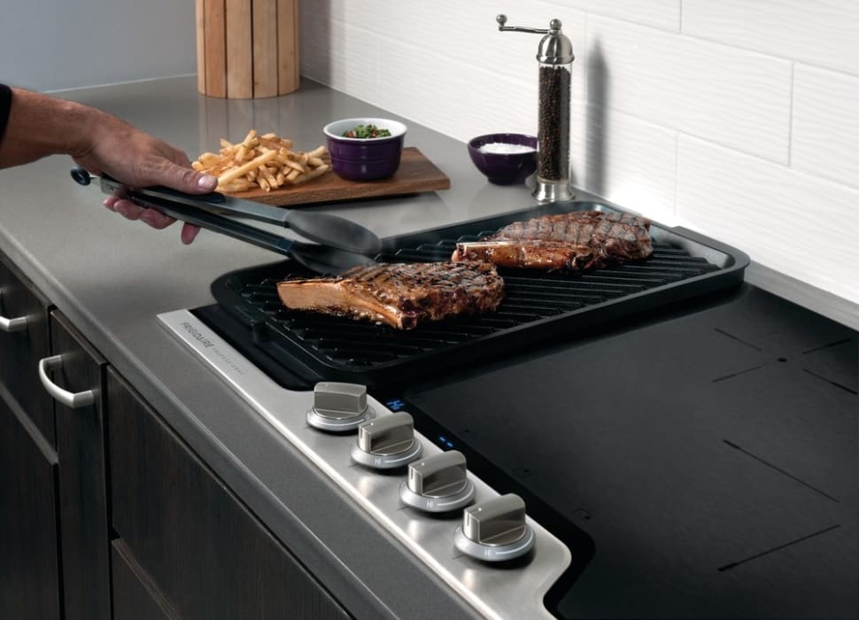 Frigidaire FPIC3077RF 30 Inch Induction Cooktop with 4 Cooking Zones