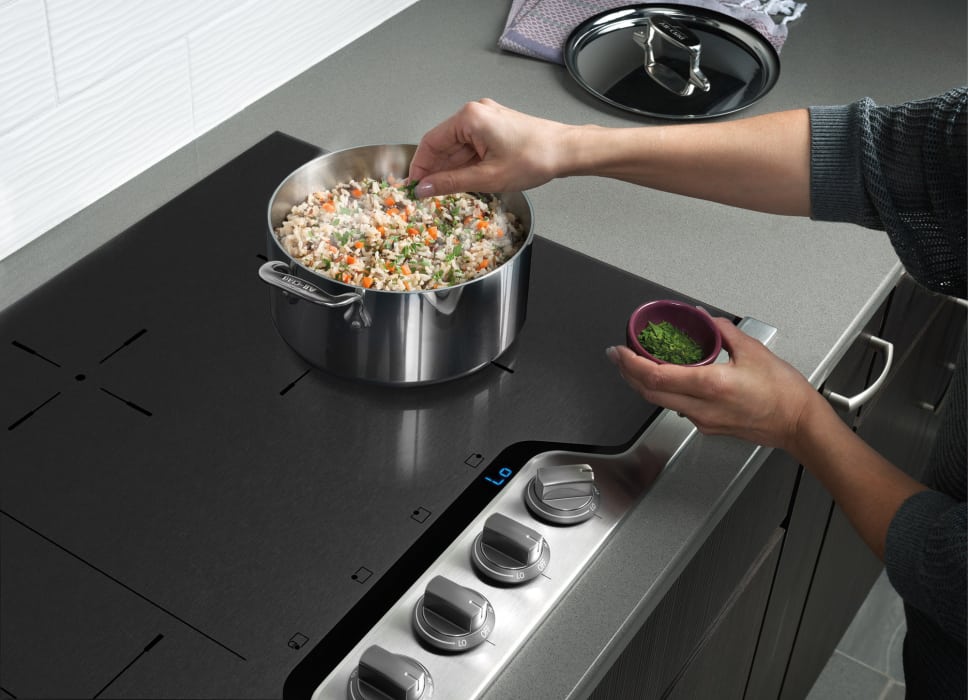 Frigidaire FPIC3077RF 30 Inch Induction Cooktop with 4 Cooking Zones