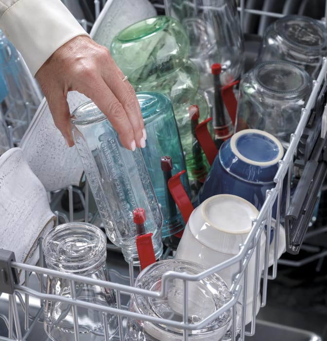 GE GDP645SYNFS 24 Inch BuiltIn Dishwasher Fully Integrated with 16