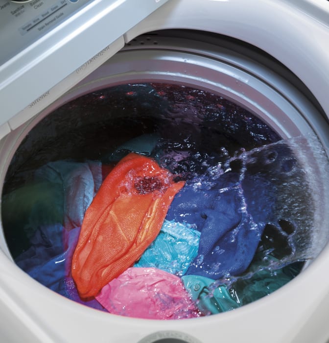 GE GTW680BSJWS 27 Inch Top Load Washer with 14 Wash Cycles, 800 RPM