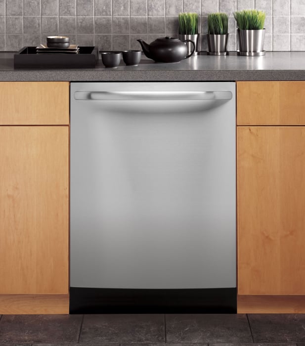 GE GLDT696JSS Fully Integrated Dishwasher with QuietPower™ Motor, NSF