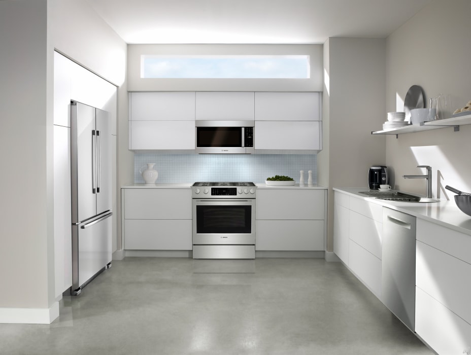 Bosch HGI8056UC 30 Inch SlideIn Gas Range with Convection Technology