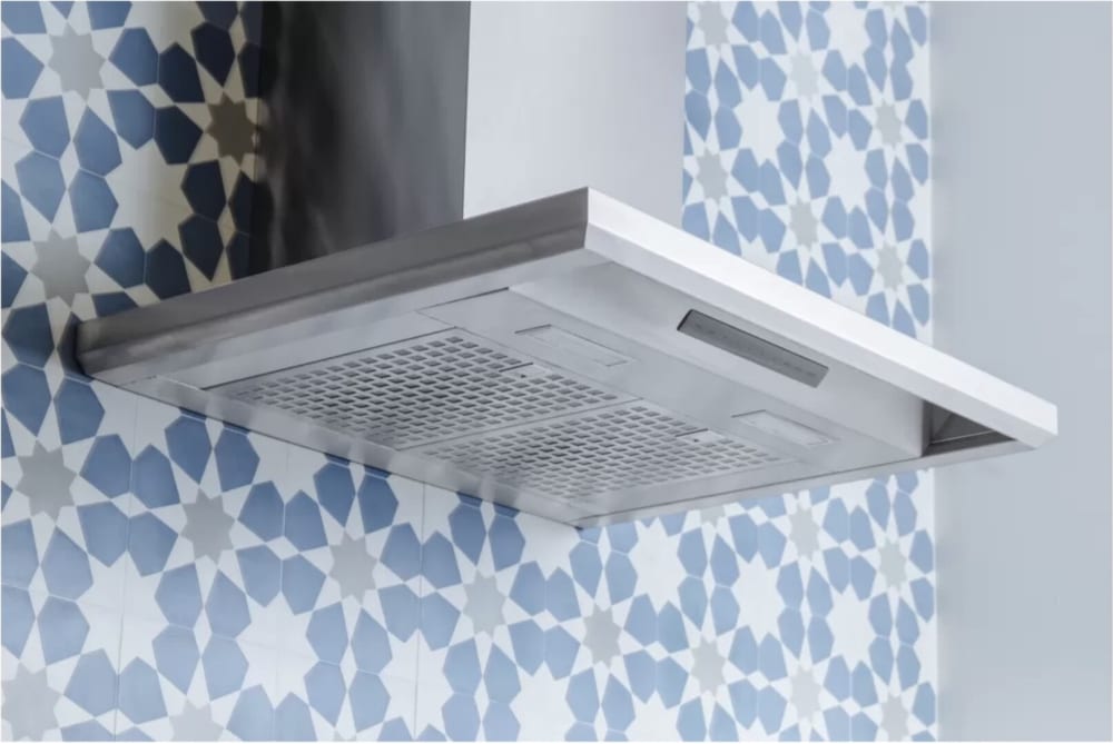 Thermador HMCB36WS 36 Inch Wall Mount Smart Range Hood with 4Speed/600