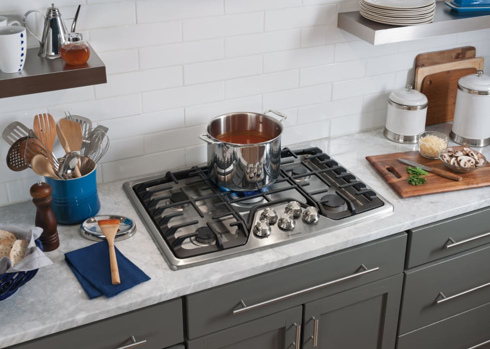 Electrolux EW30GC60PS 30 Inch Gas Cooktop with 5 Sealed Burners, Min2