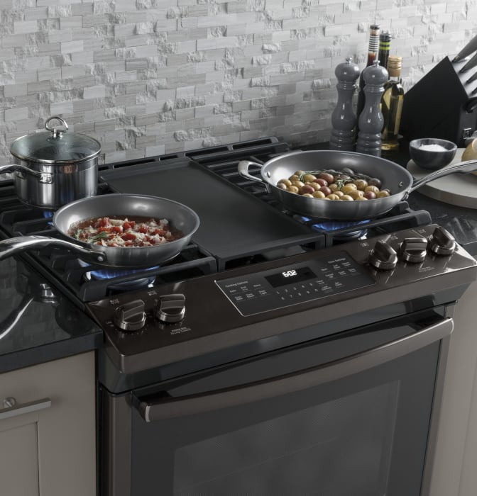 GE JGS760BELTS 30 Inch SlideIn Gas Range with Convection, Dishwasher