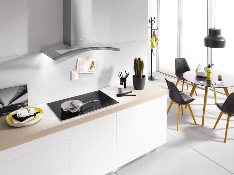 Miele KM6360 30 Inch Framed Induction Cooktop with 4 Expandable Heat