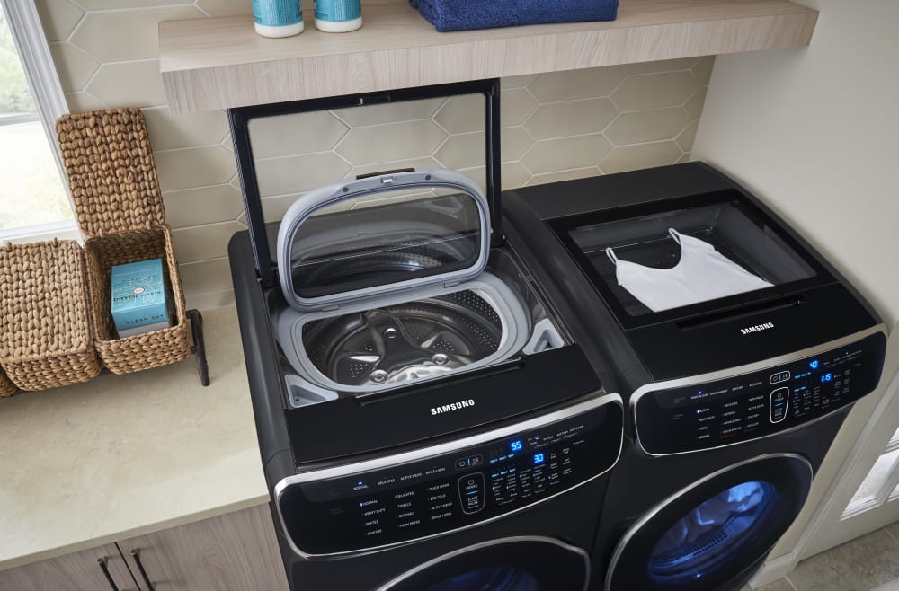 Samsung WV60M9900AV 27 Inch FlexWash™ Smart Washer with 6.0 Cu. Ft