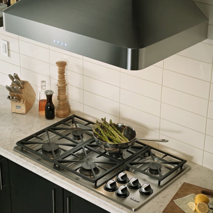 Dacor DHW361 36 Inch Wall Mount Chimney Range Hood with 600 CFM